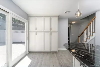 6 Davids Way, Port Jefferson, NY 11777 - Photo 15