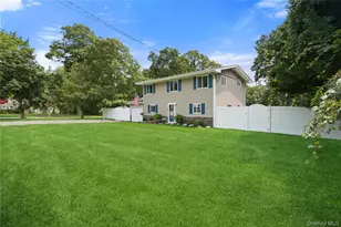 4 Acorn St, Ronkonkoma, NY 11779 - Photo 3