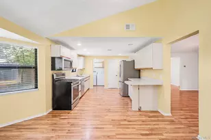41 Apple Tree Dr, Hauppauge, NY 11788 - Photo 17
