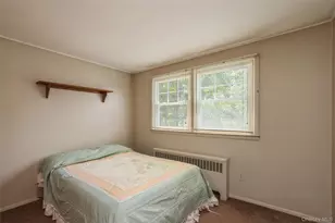27 Litchfield Ave, Babylon, NY 11702 - Photo 17