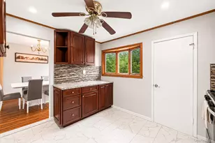 104 Utica St, Bay Shore, NY 11706 - Photo 11
