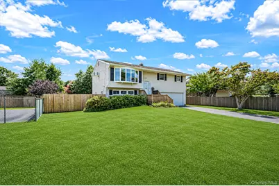 104 Utica Street, Bay Shore, NY 11706 - Photo 3