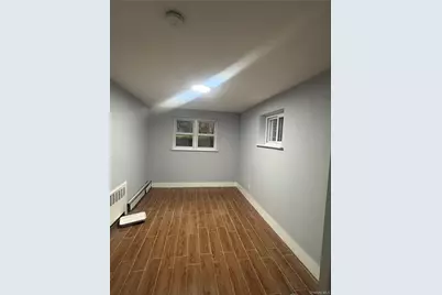 137 Woodlawn Avenue, Yonkers, NY 10704 - Photo 3
