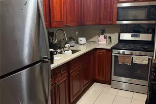 168-70 93rd Ave, Jamaica, NY 11433 - Photo 11