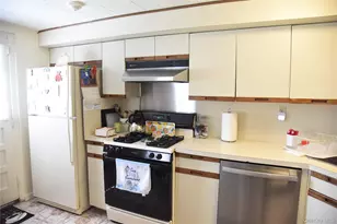 3236 Radio Dr, Bronx, NY 10465 - Photo 25