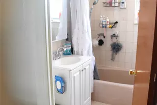 3236 Radio Dr, Bronx, NY 10465 - Photo 37