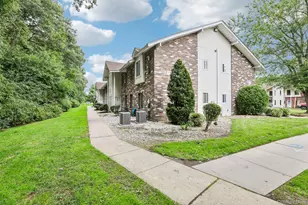 1 Houston Ct, Coram, NY 11727 - Photo 3