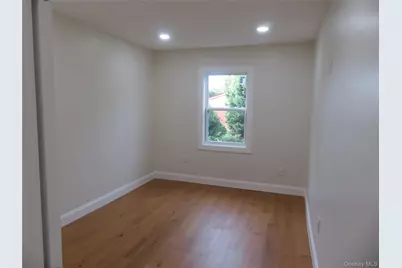 16 Sunshine Lane, Amityville, NY 11701 - Photo 23