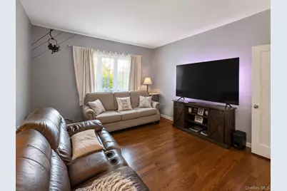 33 Juniper Road, Port Washington, NY 11050 - Photo 9