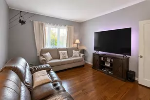 33 Juniper Rd, Port Washington, NY 11050 - Photo 9