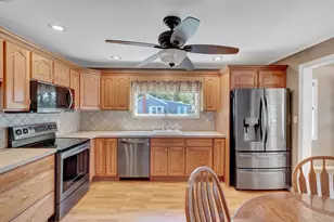 18 Aster Ave, Holtsville, NY 11742 - Photo 13