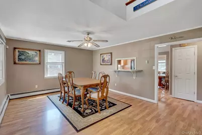 18 Aster Avenue, Holtsville, NY 11742 - Photo 7