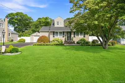 808 Fire Island Avenue, West Islip, NY 11795 - Photo 1