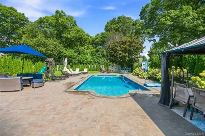 808 Fire Island Avenue, West Islip, NY 11795 - Photo 21