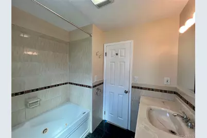 541 E Park Avenue #1st Floor, Long Beach, NY 11561 - Photo 15
