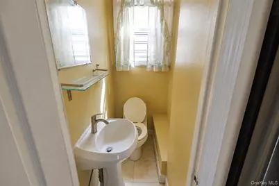 18246 90th Avenue, Hollis, NY 11423 - Photo 9