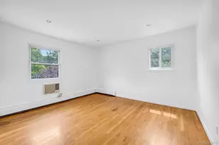 3 Evelyn Ln, Syosset, NY 11791 - Photo 11