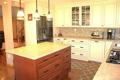 19 Jean Lane, Hartsdale, NY 10530 - Photo 7