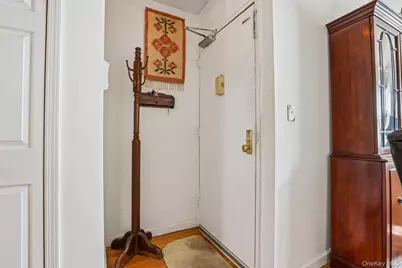 8 Dehaven Drive #1D, Yonkers, NY 10703 - Photo 3
