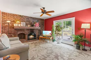9 Dillmont Dr, Smithtown, NY 11787 - Photo 11