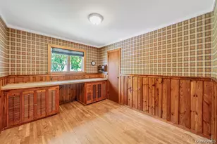34 Grist Mill Ln, Huntington, NY 11743 - Photo 15