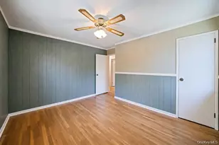 34 Grist Mill Ln, Huntington, NY 11743 - Photo 19