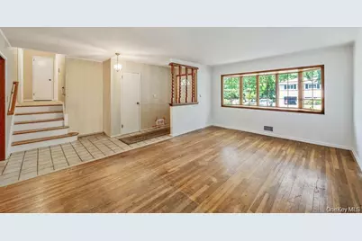 34 Gristmill Lane, Huntington, NY 11743 - Photo 7