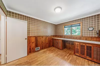 34 Gristmill Lane, Huntington, NY 11743 - Photo 17
