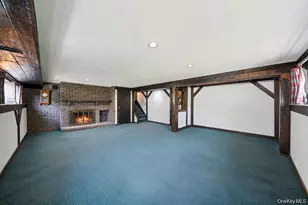 34 Grist Mill Ln, Huntington, NY 11743 - Photo 21