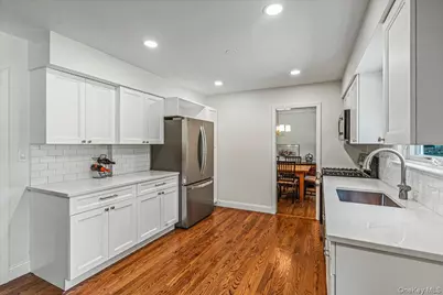 3 Fishermans Drive, Port Washington, NY 11050 - Photo 9