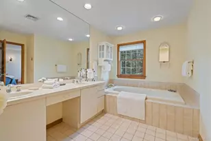 470 Pond Path, East Setauket, NY 11733 - Photo 27