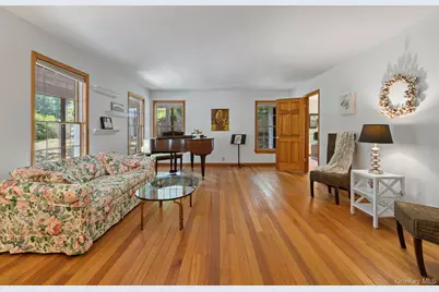 470 Pond Path, East Setauket, NY 11733 - Photo 5