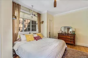 38-30 Douglaston Pkwy, Douglaston, NY 11363 - Photo 11