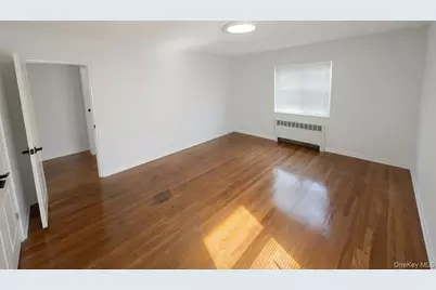 1080 Rhinelander Avenue, Bronx, NY 10461 - Photo 13