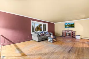 34 Hillview Cir, Poughkeepsie, NY 12603 - Photo 3