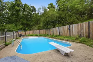 34 Hillview Cir, Poughkeepsie, NY 12603 - Photo 21