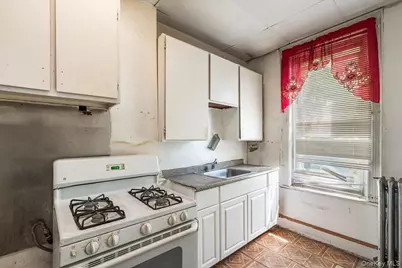 407 Eldert Lane, Brooklyn, NY 11208 - Photo 9