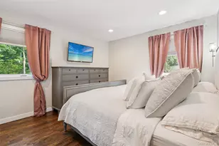 176 Willis Ct, Wantagh, NY 11793 - Photo 13