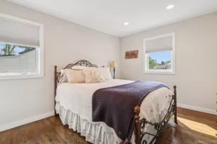 176 Willis Ct, Wantagh, NY 11793 - Photo 15