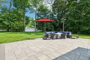 176 Willis Ct, Wantagh, NY 11793 - Photo 21