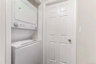 239 Mary Lou Ave, Yonkers, NY 10703 - Photo 17