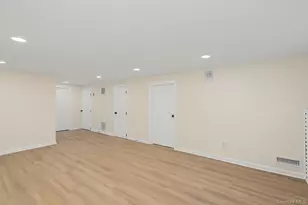 414 Westview Ave, Deer Park, NY 11729 - Photo 17