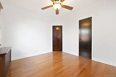 191 Nassau Boulevard, New Hyde Park, NY 11040 - Photo 19