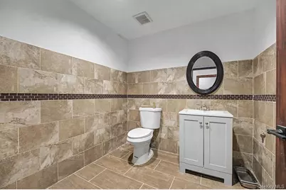 107-10 Jamaica Avenue, Richmond Hill, NY 11418 - Photo 9