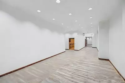 107-10 Jamaica Avenue, Richmond Hill, NY 11418 - Photo 15