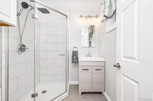 40 Elm Ave, Flanders, NY 11901 - Photo 17