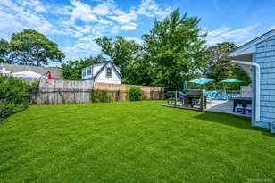 40 Elm Ave, Flanders, NY 11901 - Photo 37