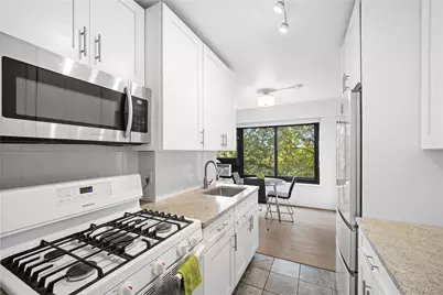 33-64 21st Street #6C, Astoria, NY 11106 - Photo 5