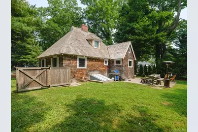 1320 Arshamomaque Avenue, Southold, NY 11971 - Photo 19