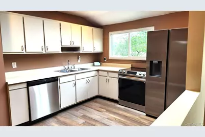 339 Deer Road, Ronkonkoma, NY 11779 - Photo 3